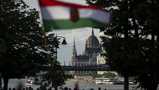 Macaristan İkinci Kez Resesyona Girdi