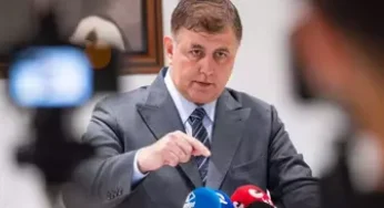 “İşçilerin Belediyeden İstediği Maaş Başkanın Uykularını Kaçırdı”